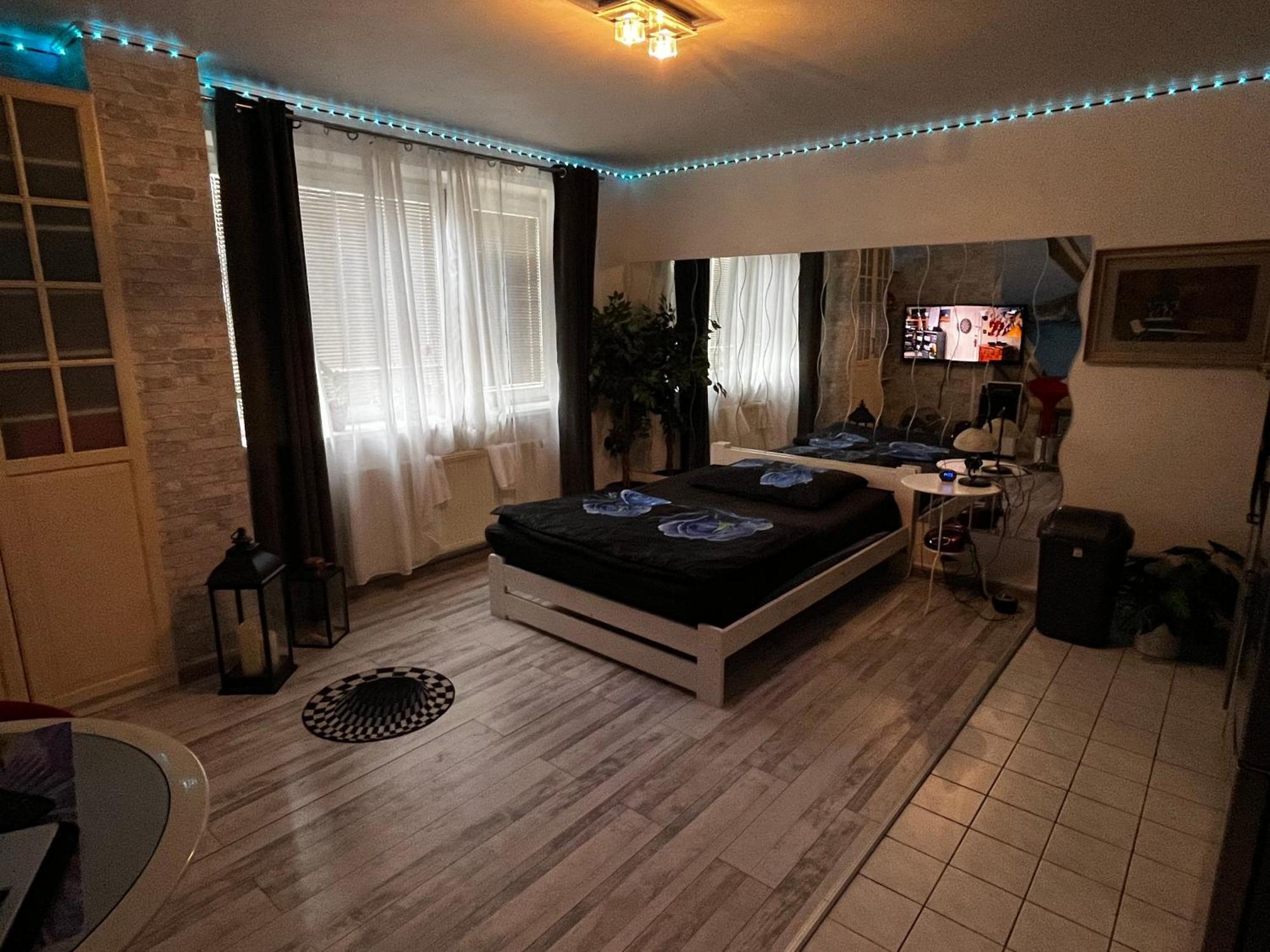 Monfas Apartment Provence In 프라하 외부 사진