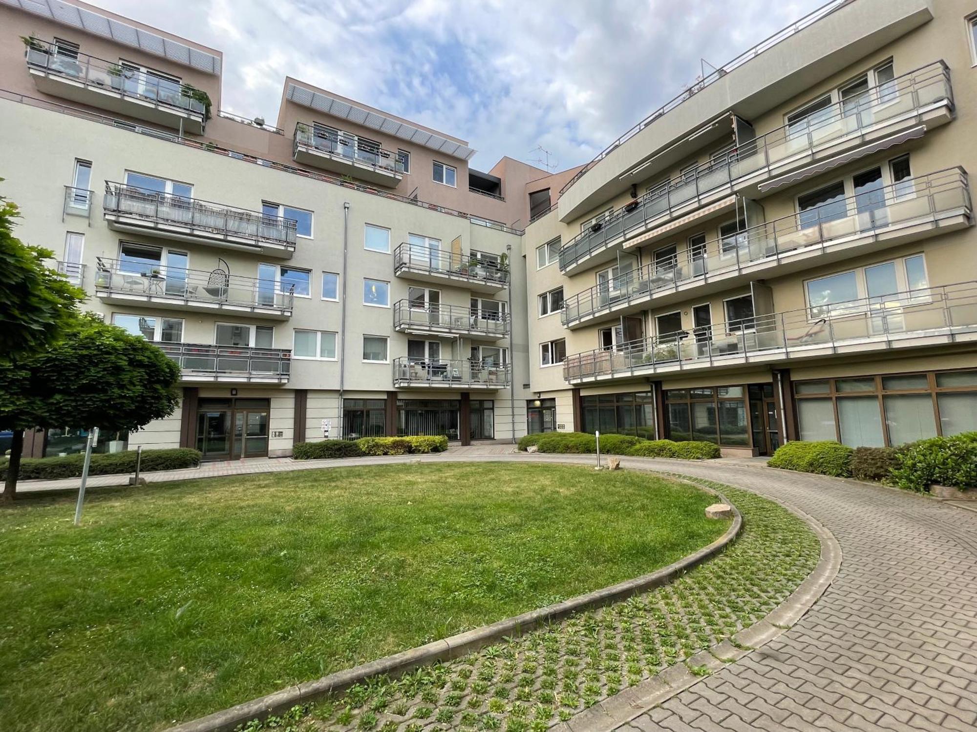 Monfas Apartment Provence In 프라하 외부 사진